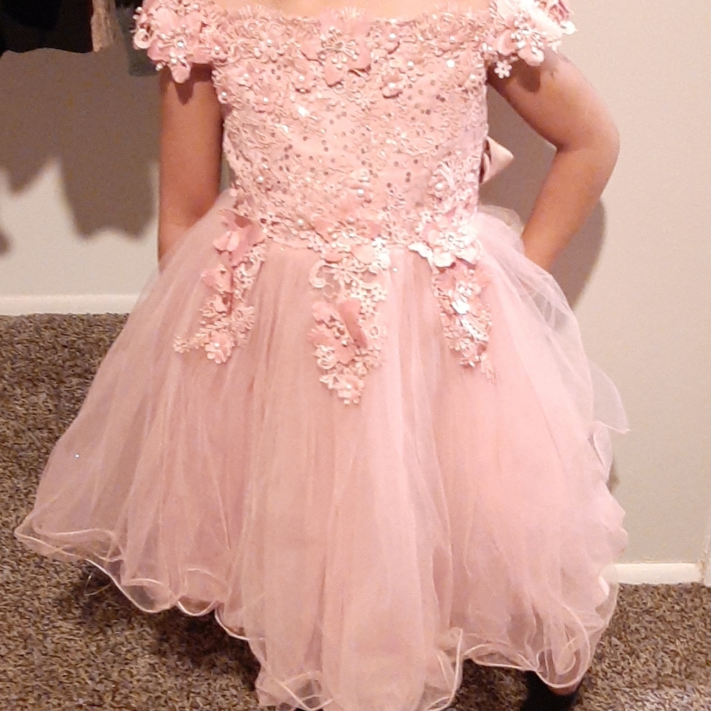 Little girl dress